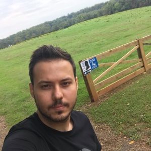 Meet your Posher, Amir